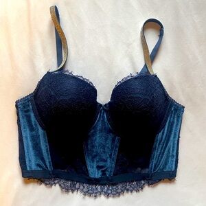 Beautiful Victorias Secret Bousteir with crystal straps.